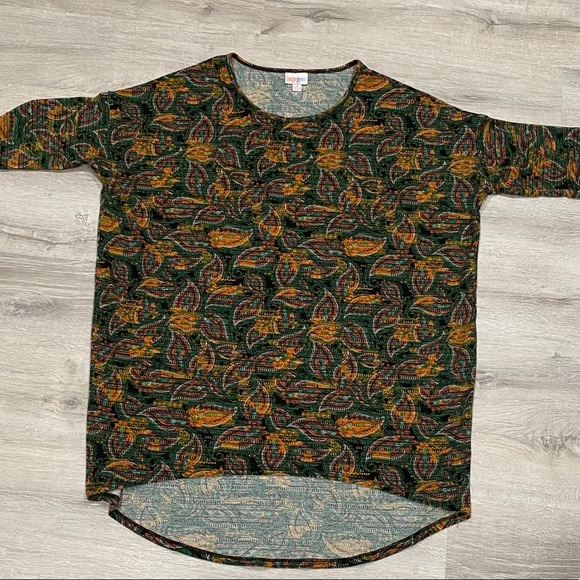 LulaRoe Irma style 💕 - Picture 2 of 4